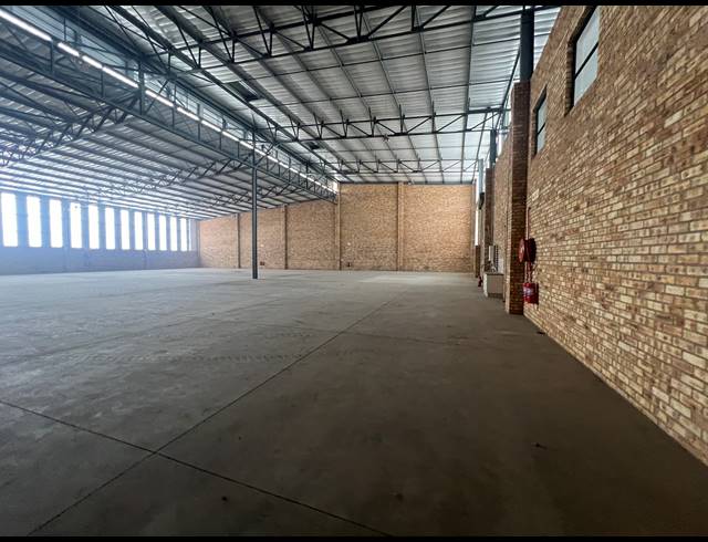 1,587M² WAREHOUSE TO LET IN KYA SANDS